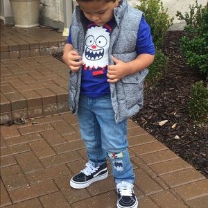 3T Gap Toddler Boys Outfit, Shirt & Pants only.